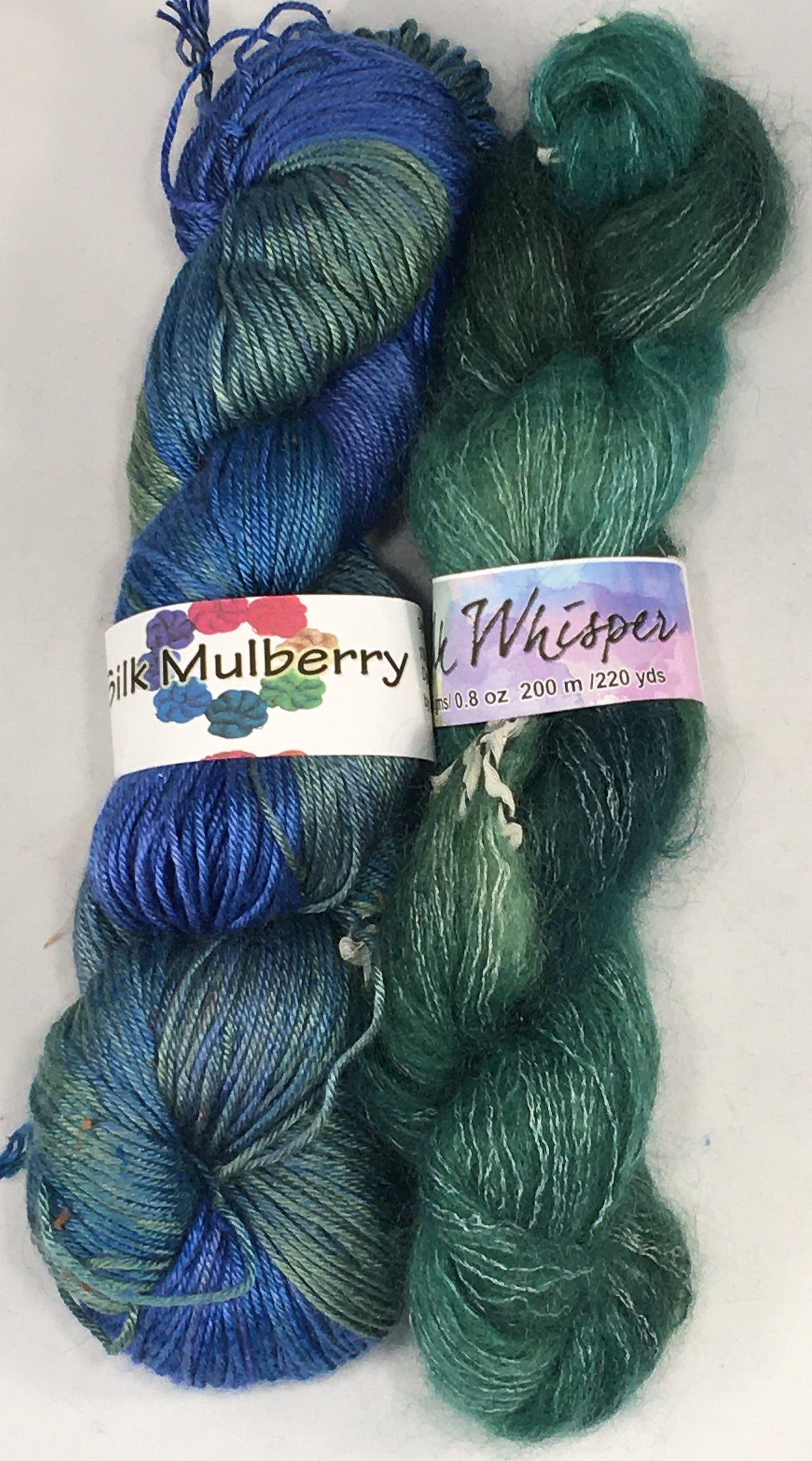 YarnFlower Whisper & Mulberry Wrap 75k